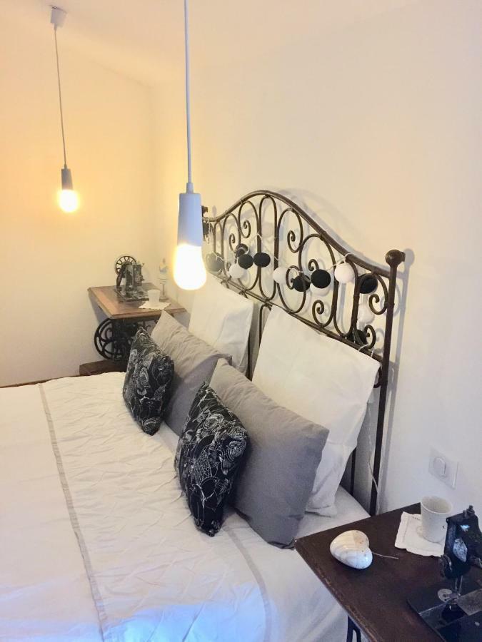 Anneyron Magnificent Renovated Farmhouse - 10 Min A7 - 아파트 외부 사진