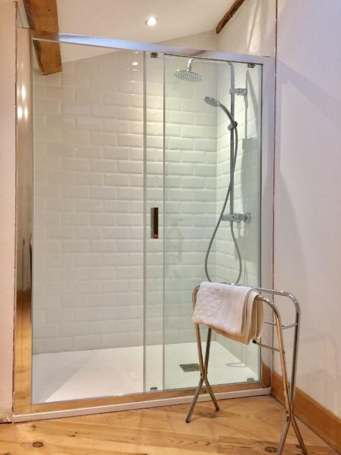 Anneyron Magnificent Renovated Farmhouse - 10 Min A7 - 아파트 외부 사진