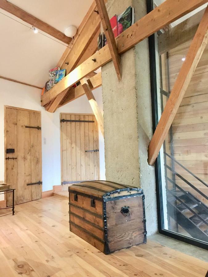Anneyron Magnificent Renovated Farmhouse - 10 Min A7 - 아파트 외부 사진